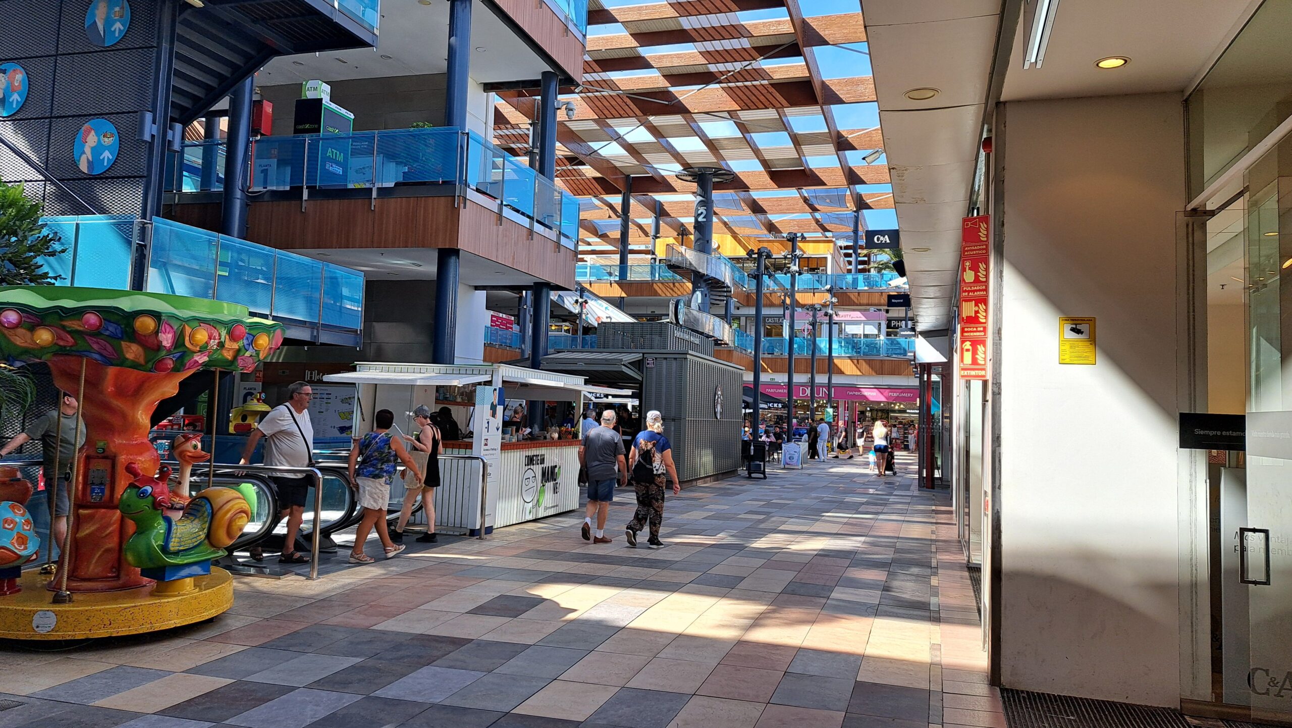 Habaneras Shopping Center